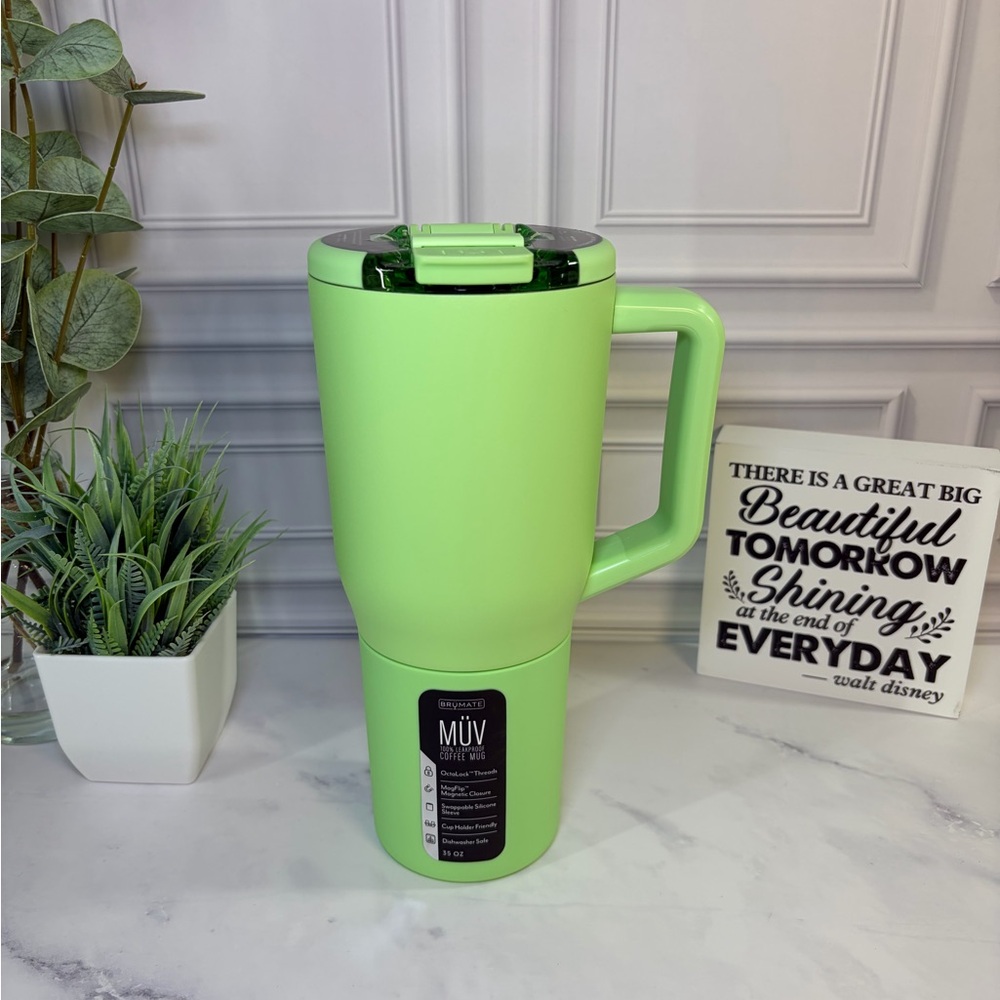 Brumate Kiwi Muv 35oz BNWT
